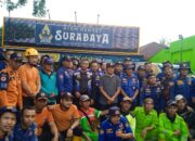Cegah Banjir, Kecamatan Enggal Bersama DLH dan warga Gotong Royong Bersihkan Drainase