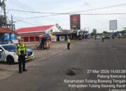 Satlantas Polres Tulang Bawang Barat Berlakukan Pembatasan Kendaraan Sumbu 3 Keatas Tidak Masuki Jalur Tol Terpeka dan Jalan Non Tol Jalinteng   