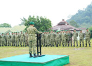 Tekankan Displin Dan Profesional Danrem 043 Dalam Apel luar Biasa.         