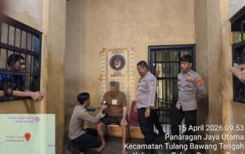 Sie Dokkes Polres Tulang Bawang Barat Periksa Kesehatan Tahanan, Pastikan Tahanan Sehat
