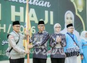 Gubernur Rahmat Mirzani Djausal dan Wagub Jihan Nurlela Lepas Keberangkatan Jemaah Haji Kloter 7 Asal Bandar Lampung