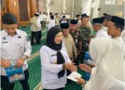 Eva Dwiana secara resmi melepas keberangkatan 1.159 calon jemaah haji (calhaj) asal Kota Tapis Berseri menuju Tanah Suci 1447 H