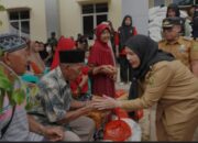 Wali Kota Bandar Lampung Salurkan Bantuan Beras kepada Puluhan Ribu KPM di Kota Bandar Lampung