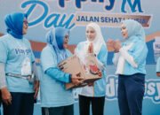 Purnama Wulan Sari Mirza Lepas Peserta Jalan Sehat Lansia, Ajak Wujudkan Lansia Sehat dan Bahagia
