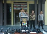 Pastikan Kesiapsiagaan Personil, Kapolres Tulang Bawang Barat Laksanakan Pengecekan Kendaraan dan Senpi Dinas
