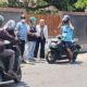 Camat dan Lurah Enggal Bersama Puskesmas Kebon Jahe Bagikan Masker kepada Warga Terdampak Abu Vulkanik