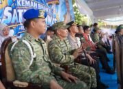 Danrem 043/Gatam Hadiri Apel Akbar 4.000 Anggota Linmas di Bandar Lampung