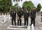 Kasrem 043/Gatam Hadiri Ziarah Nasional HUT ke-81 TNI di TMP Tanjung Karang