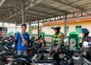 Pastikan Keamanan Saat Sholat Jumat, Polwan Polres Lampung Utara Lakukan Pengamanan Masjid