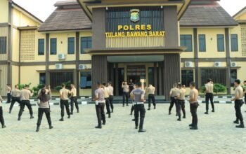 Personel Polres Tulang Bawang Gelar Latihan Bela Diri Polri secara Rutin Guna Tingkatkan Kemampuan